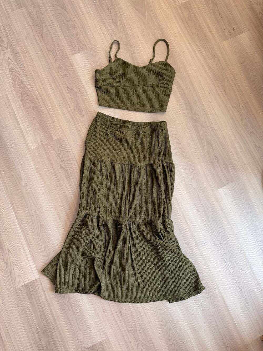 Women's Two Piece Skirt Set, Spaghetti Strap Cami Top and High Waist A-Line Maxi